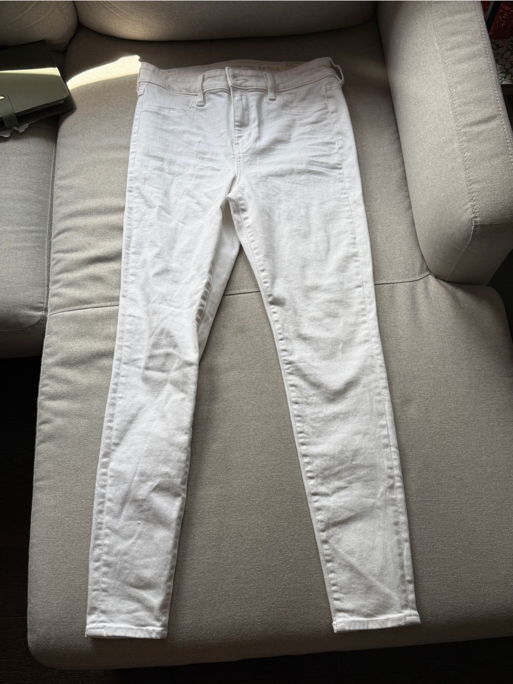 American Eagle Outfitters White Women’s NEXT LEVEL STRETCH HI-RISE JEGGINGS